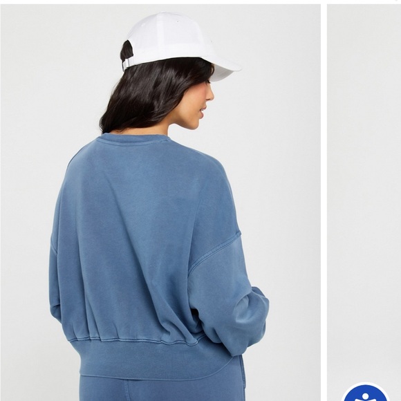 Fabletics Year Round Terry Crew Neck Sweatshirt size XS washed classic indigo - Picture 2 of 5